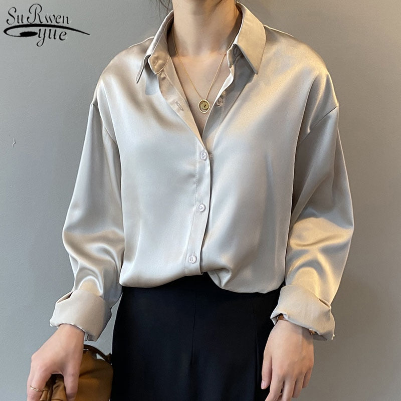 Long sleeve satin blouse (long)