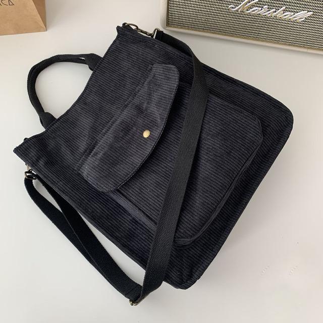 Bolsa em veludo de ombro feminina vintage